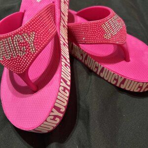 Juicy Couture Women's Sandals Fuchsia Hot Pink FlipFlops